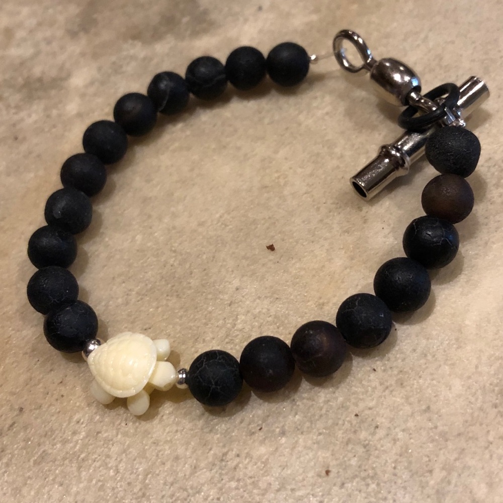 Precious stone beads with carved turtle bracelet